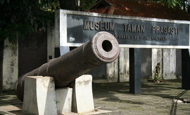 40 Tempat Wisata di Jakarta - Daerah Selatan Kota Barat Timur Pusat Utara TMII dan Sekitarnya Yang Murah Romantis 1600392463 198 40 Tempat Wisata di Jakarta Daerah Selatan Kota Barat - 40 Tempat Wisata di Jakarta - Daerah Selatan Kota Barat Timur Pusat Utara TMII dan Sekitarnya Yang Murah Romantis