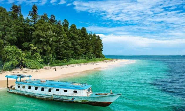 30 Tempat Wisata di Papua - Yang Terkenal Selain Raja Ampat Tengah Barat Nugini 1600394637 718 30 Tempat Wisata di Papua Yang Terkenal Selain Raja - 30 Tempat Wisata di Papua - Yang Terkenal Selain Raja Ampat Tengah Barat Nugini
