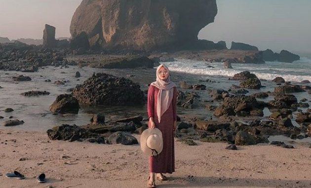 10 Foto Pantai Papuma di Jember - Tiket Masuk Jalan Menuju Lokasi Wisata 1600399811 448 10 Foto Pantai Papuma di Jember Tiket Masuk Jalan - 10 Foto Pantai Papuma di Jember - Tiket Masuk Jalan Menuju Lokasi Wisata