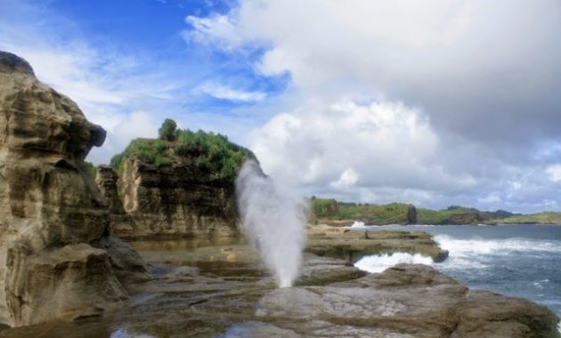 10 Foto Pantai Klayar Pacitan, Harga Tiket Masuk Jalan Menuju Beach Jawa Timur 1600403016 381 10 Foto Pantai Klayar Pacitan Harga Tiket Masuk Jalan Menuju - 10 Foto Pantai Klayar Pacitan, Harga Tiket Masuk Jalan Menuju Beach Jawa Timur