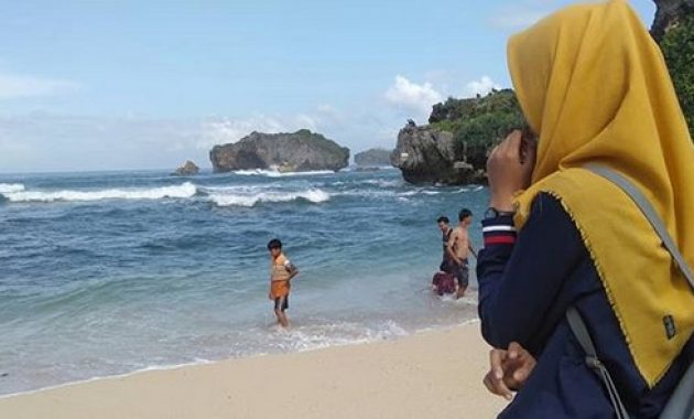 10 Foto Pantai Ngandong Jogja Terbaru Harga Tiket Masuk Snorkeling Sunset Peta Review Beach Wonosari 1600406125 177 10 Foto Pantai Ngandong Jogja Terbaru Harga Tiket Masuk Snorkeling - 10 Foto Pantai Ngandong Jogja Terbaru Harga Tiket Masuk Snorkeling Sunset Peta Review Beach Wonosari