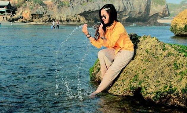 10 Foto Pantai Ngandong Jogja Terbaru Harga Tiket Masuk Snorkeling Sunset Peta Review Beach Wonosari 1600406130 987 10 Foto Pantai Ngandong Jogja Terbaru Harga Tiket Masuk Snorkeling - 10 Foto Pantai Ngandong Jogja Terbaru Harga Tiket Masuk Snorkeling Sunset Peta Review Beach Wonosari