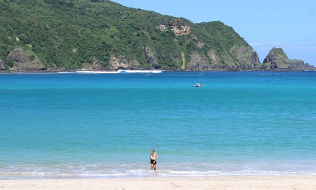 10 Foto Pantai Mawun Lombok Tengah NTB Lokasi di Kuta Peta Wisata Beach 1600411665 603 10 Foto Pantai Mawun Lombok Tengah NTB Lokasi di Kuta - 10 Foto Pantai Mawun Lombok Tengah NTB Lokasi di Kuta Peta Wisata Beach