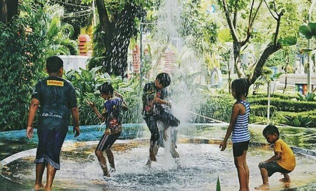 10 Foto Taman Bungkul di Surabaya Malam Hari, Harga Tiket Masuk Lokasi Terbaru Sejarah Alamat 1600456697 600 10 Foto Taman Bungkul di Surabaya Malam Hari Harga Tiket - 10 Foto Taman Bungkul di Surabaya Malam Hari, Harga Tiket Masuk Lokasi Terbaru Sejarah Alamat