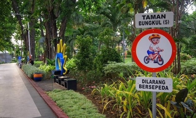 10 Foto Taman Bungkul di Surabaya Malam Hari, Harga Tiket Masuk Lokasi Terbaru Sejarah Alamat 1600456705 157 10 Foto Taman Bungkul di Surabaya Malam Hari Harga Tiket - 10 Foto Taman Bungkul di Surabaya Malam Hari, Harga Tiket Masuk Lokasi Terbaru Sejarah Alamat