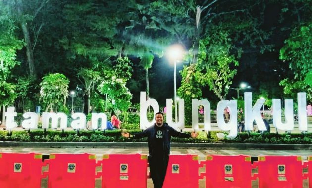 10 Foto Taman Bungkul di Surabaya Malam Hari, Harga Tiket Masuk Lokasi Terbaru Sejarah Alamat 1600456705 916 10 Foto Taman Bungkul di Surabaya Malam Hari Harga Tiket - 10 Foto Taman Bungkul di Surabaya Malam Hari, Harga Tiket Masuk Lokasi Terbaru Sejarah Alamat