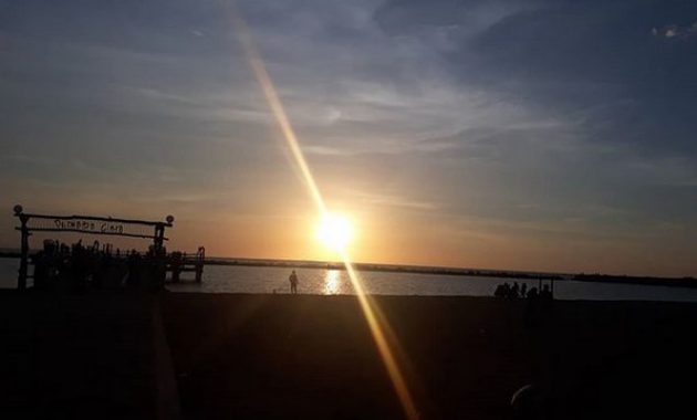 10 Foto Pantai Akkarena Makassar, Harga Tiket Masuk, Lokasi Alamat, Misteri Mitos + Rute Jalan Menuju Wisata 1600525411 605 10 Foto Pantai Akkarena Makassar Harga Tiket Masuk Lokasi Alamat - 10 Foto Pantai Akkarena Makassar, Harga Tiket Masuk, Lokasi Alamat, Misteri Mitos + Rute Jalan Menuju Wisata
