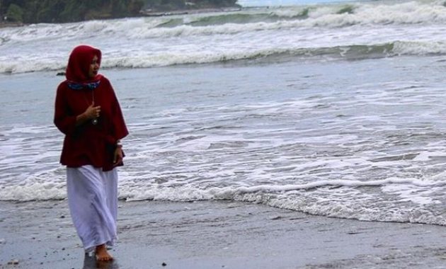 10 Foto Pantai Jayanti Cianjur, Harga Tiket Masuk Lokasi Alamat Misteri Mitos Penginapan Villa Fasilitas di Area Wisata 1600548639 929 10 Foto Pantai Jayanti Cianjur Harga Tiket Masuk Lokasi Alamat - 10 Foto Pantai Jayanti Cianjur, Harga Tiket Masuk Lokasi Alamat Misteri Mitos Penginapan Villa Fasilitas di Area Wisata