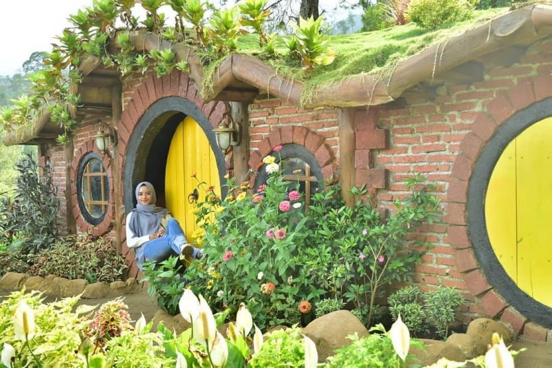 10 Foto Batu Flower Garden Terbaru Harga Tiket Masuk Wisata Wahana Salju Pengalaman ke Coban Rais Malang 1600899869 28 10 Foto Batu Flower Garden Terbaru Harga Tiket Masuk Wisata - 10 Foto Batu Flower Garden Terbaru Harga Tiket Masuk Wisata Wahana Salju Pengalaman ke Coban Rais Malang