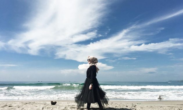 10 Foto Pantai Karang Hawu Sukabumi, Tiket Masuk Penginapan Murah di Lokasi Jawa Barat 1600902474 575 10 Foto Pantai Karang Hawu Sukabumi Tiket Masuk Penginapan Murah - 10 Foto Pantai Karang Hawu Sukabumi, Tiket Masuk Penginapan Murah di Lokasi Jawa Barat
